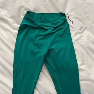 Girlfriend Collective Monaco Float Ultralight legging, size M